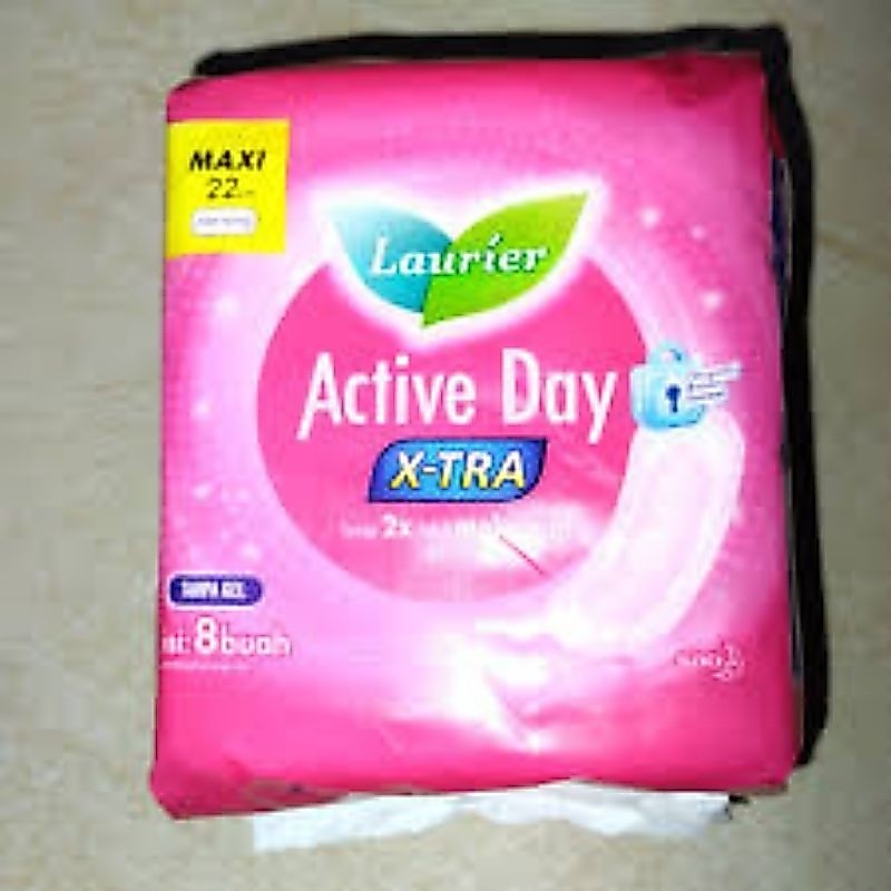 Laurier Active Day isi 8 per pak