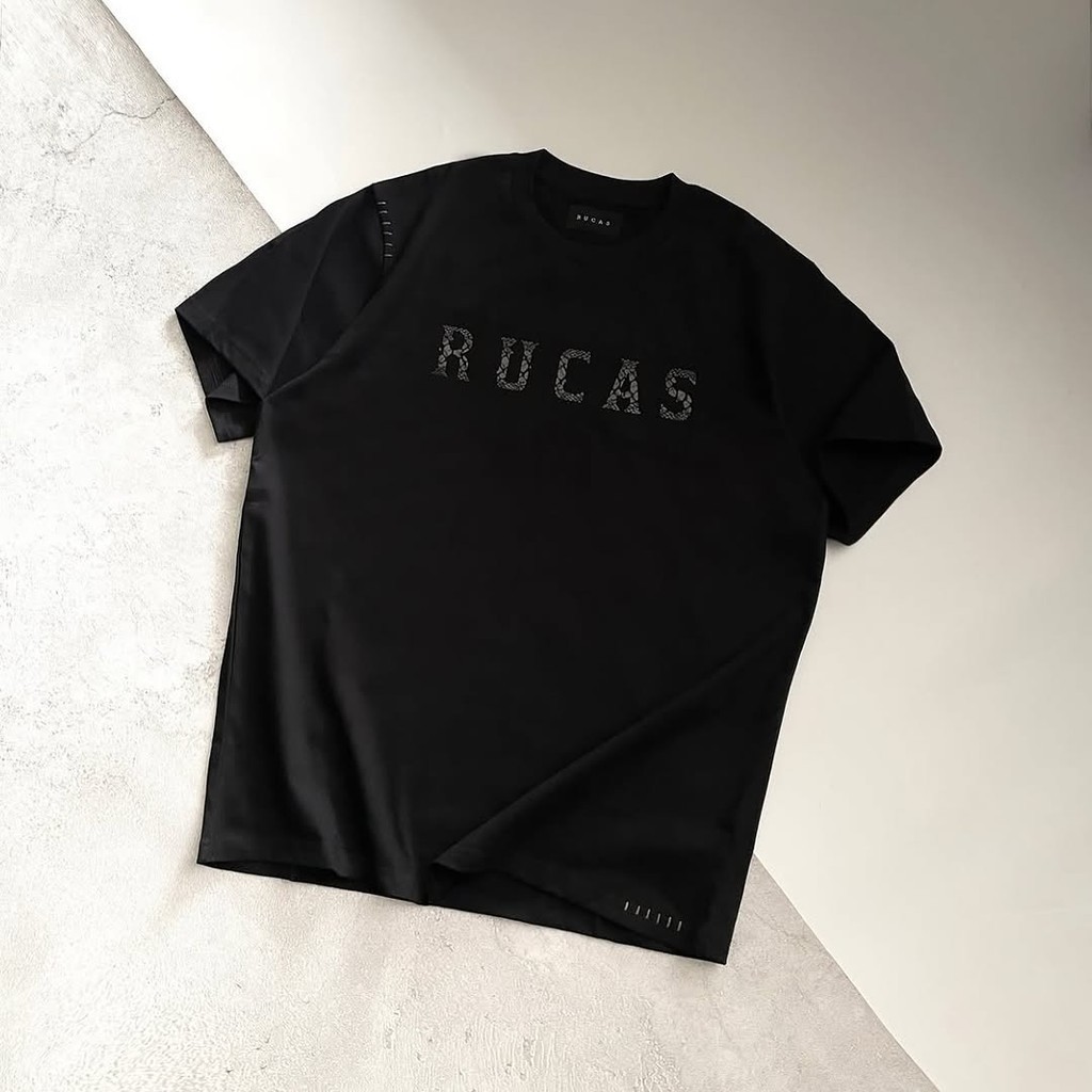 【Asli】 RUCAS "The Initial" Python Texture Tee