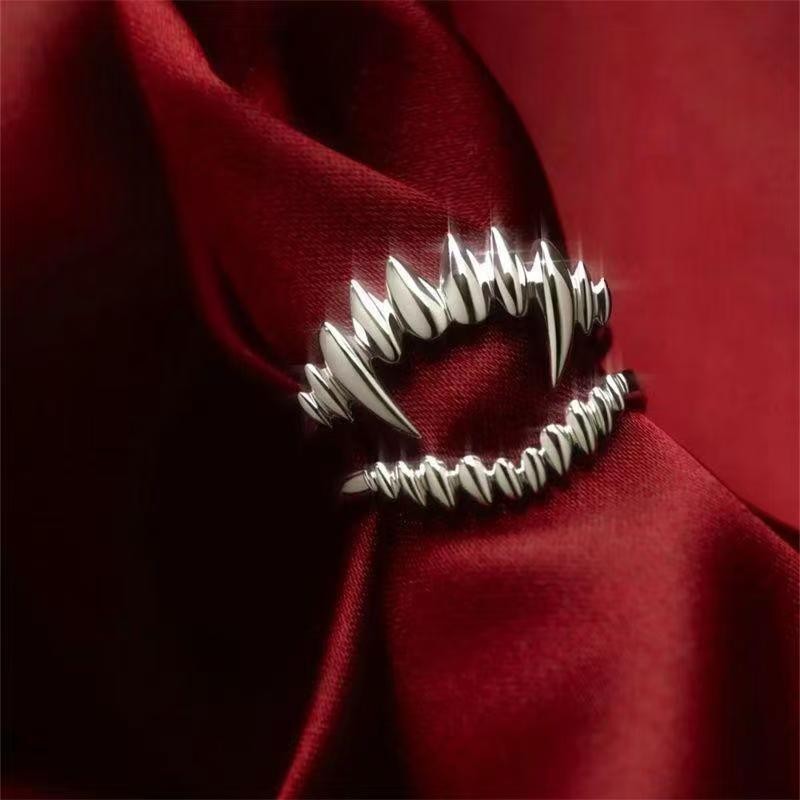Gate Astellen Vampire Devour Split Ring Anime Game Ring Tail Ring