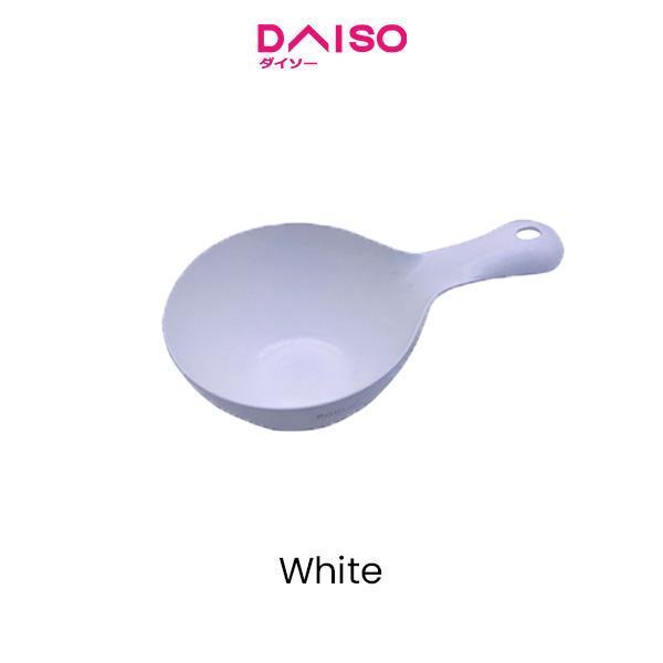Daiso Water Dipper With Handle - Putih