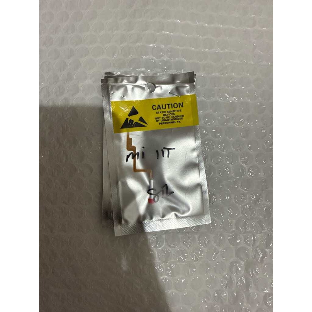 fingerprint mi 11T silver
