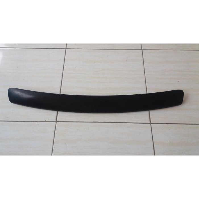 Lis Kap Depan Mazda BT50