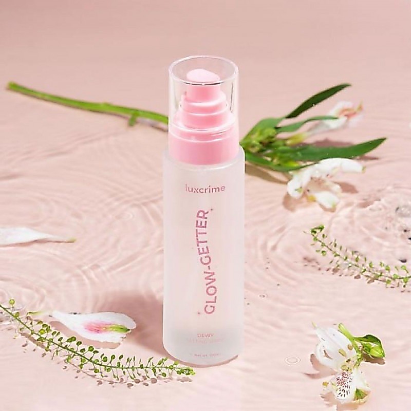 Luxcrime Glow-Getter Dewy Setting Spray
