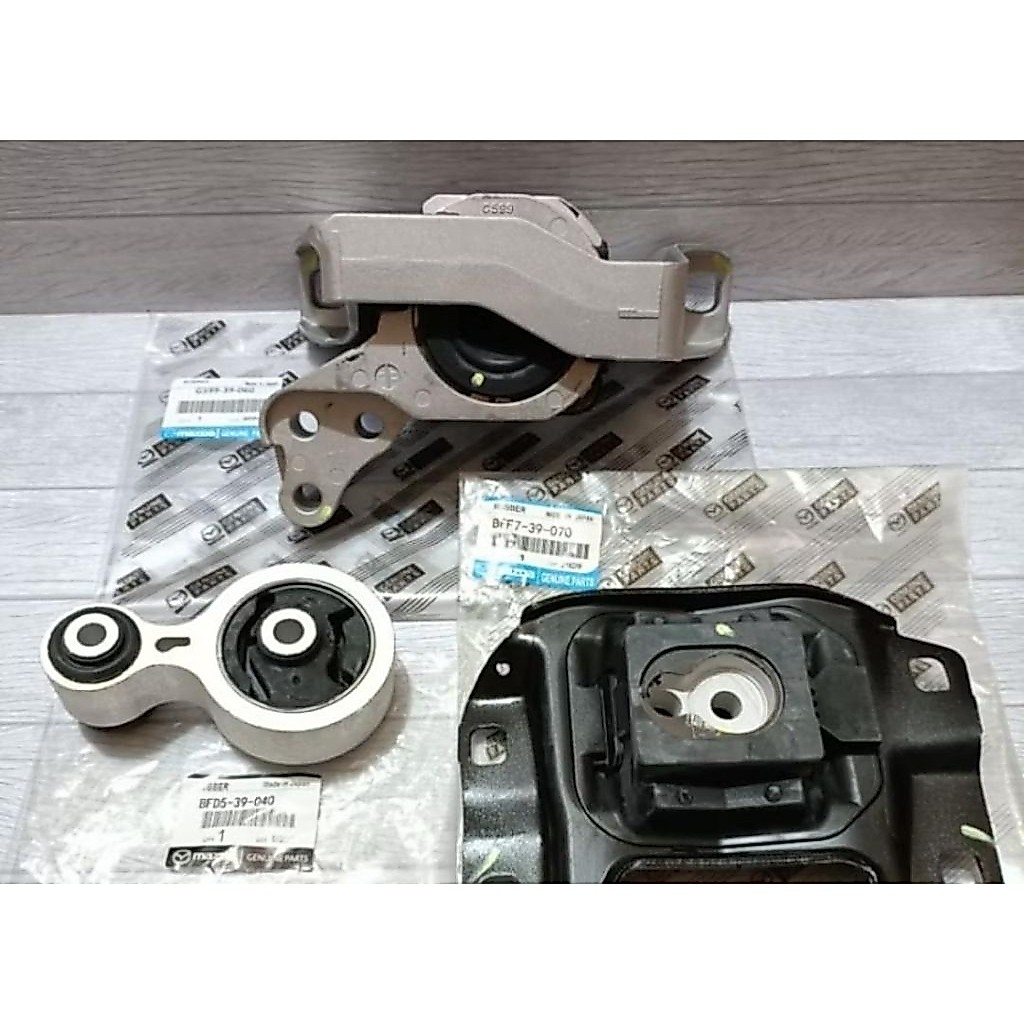 ENGINE MOUNTING SET MAZDA BIANTE
