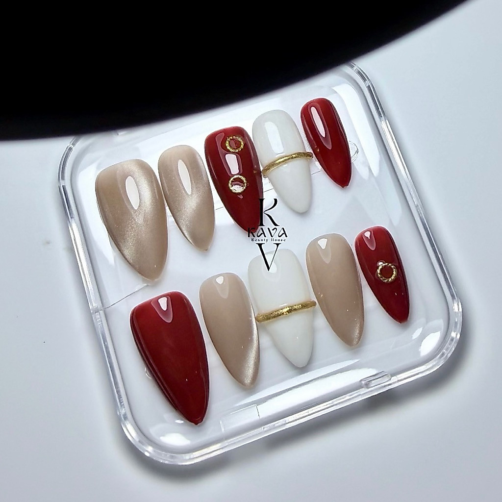 PRESS ON NAILS BY KAVA