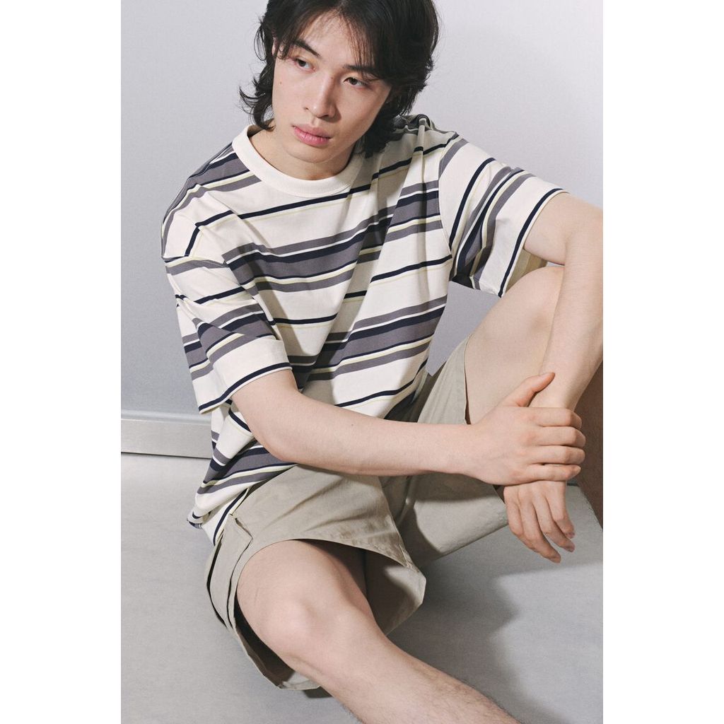 H&M Pria Kaos Longgar 1288875