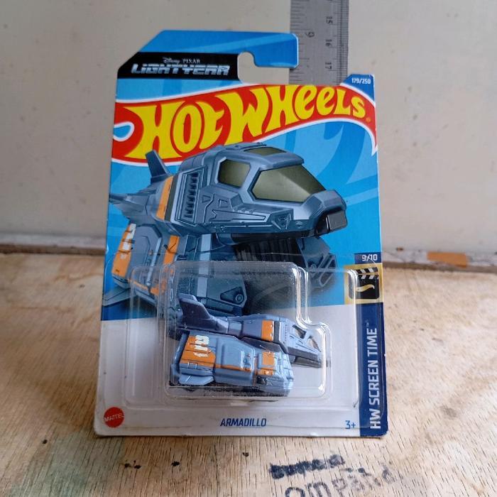 hot wheels armadillo buzz light year 2ND