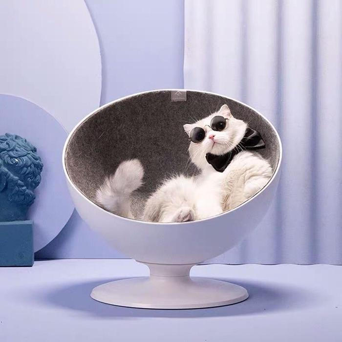 FURRYTAIL Boss Cat Bed