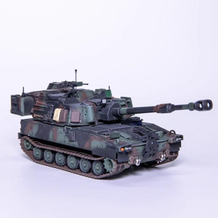Diecast Tank T-Model M109A7 (Camo Scheme)
