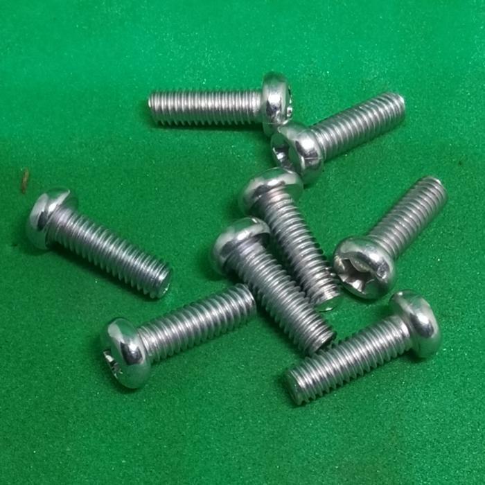 Baut JP M4x12 asli