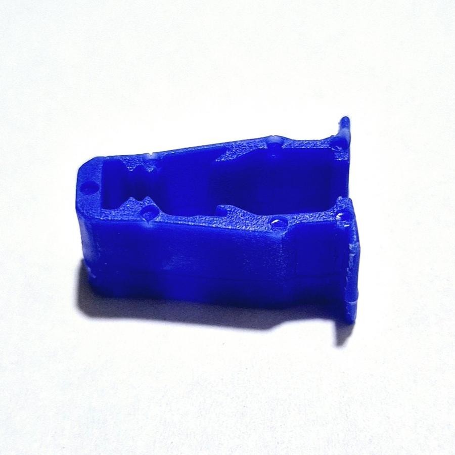 EM226 KLIP PLASTIK VISOR BIRU