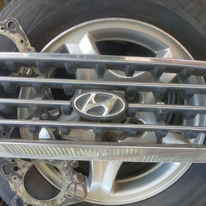 grill hyundai trajet