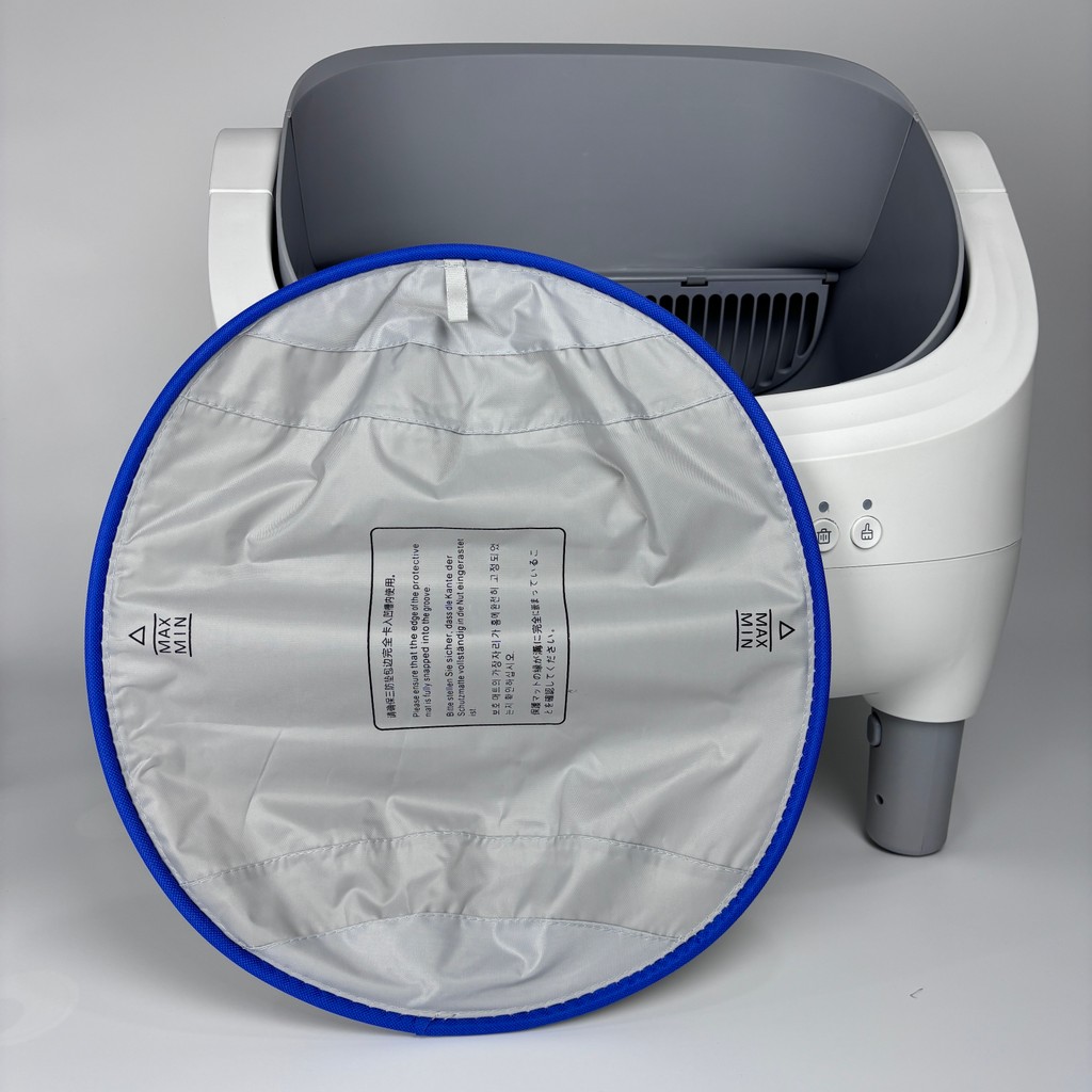 Open-type automatic cat litter box with Tuya control, replaceable waterproof mat, cat litter box